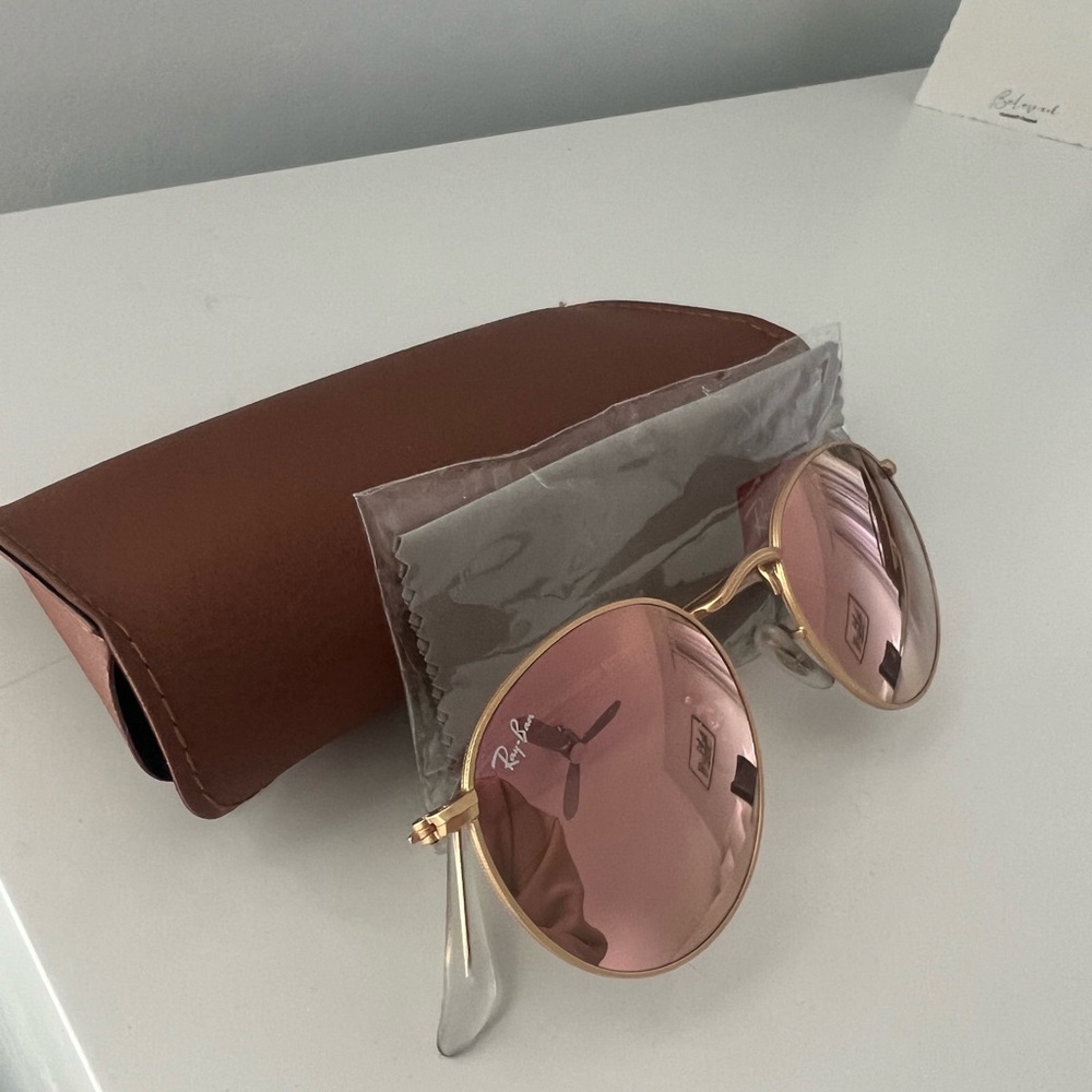 Ray Ban Sunglasses- Never worn!!